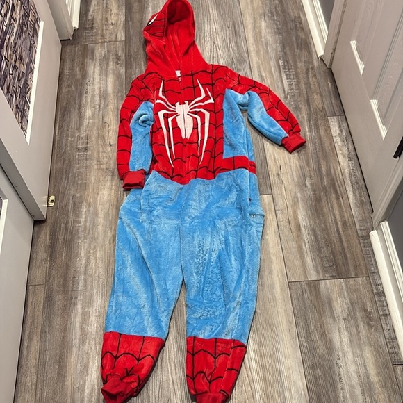 Kids Spider Man Fleece Onesie 🕷 zipper bum size 10 - Picture 3 of 8